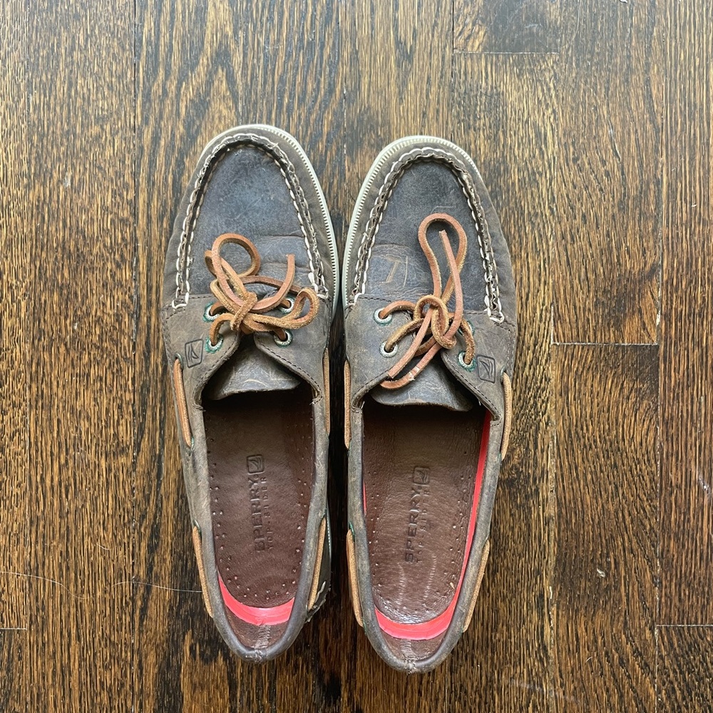 Sperry Boat Shoes View 2